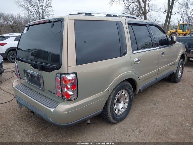 1998 LINCOLN NAVIGATOR 5LMPU28LXWLJ47214 Photo 3