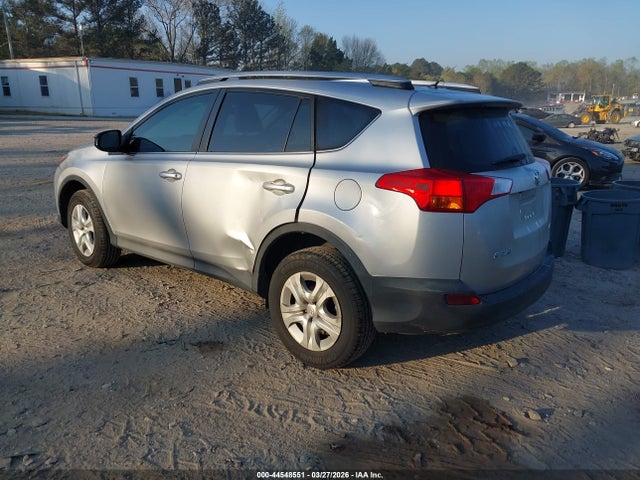 Toyota RAV4 LE 2015 2T3ZFREV0FW200542 Image 3