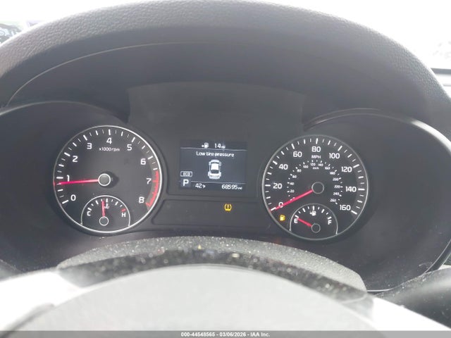 5XXGT4L32KG299429 KIA Optima Lx