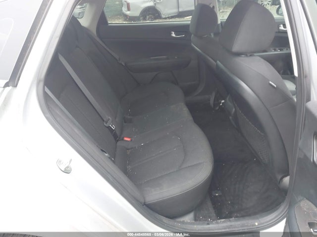 5XXGT4L32KG299429 KIA Optima Lx