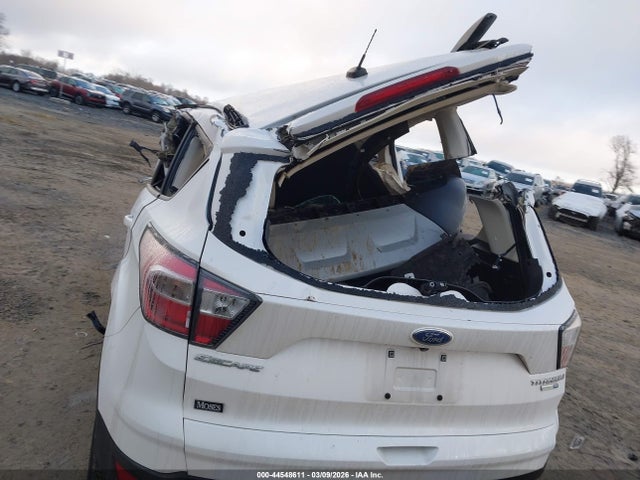 2017 Ford Escape Titanium მანქანა იყიდება აუქციონზე, vin: 1FMCU9J94HUB50843, აუქციონის ნომერი: 44548611