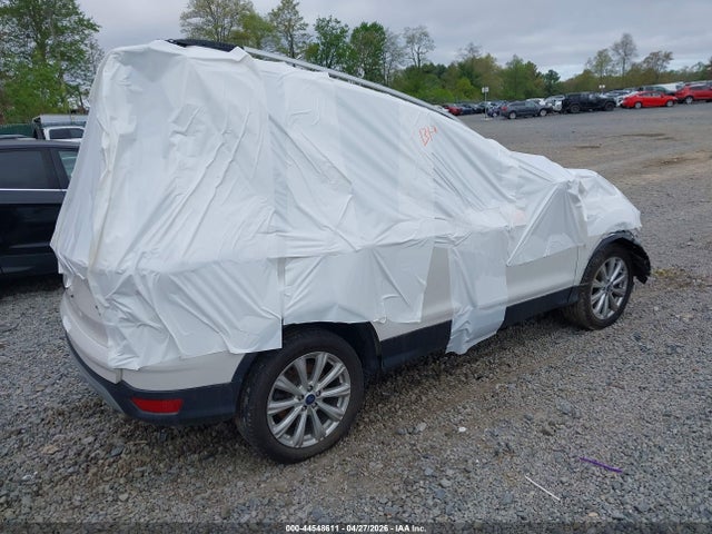 2017 Ford Escape Titanium მანქანა იყიდება აუქციონზე, vin: 1FMCU9J94HUB50843, აუქციონის ნომერი: 44548611