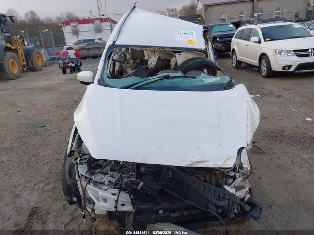 2017 Ford Escape Titanium მანქანა იყიდება აუქციონზე, vin: 1FMCU9J94HUB50843, აუქციონის ნომერი: 44548611
