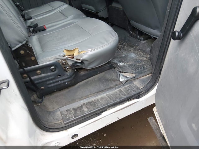 Ford F-350 Chassis Xl 2015 1FD8W3H63FEA14820 Image 14