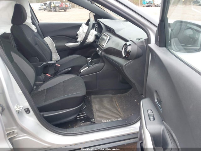 2020 Nissan Kicks Sv Xtronic Cvt მანქანა იყიდება აუქციონზე, vin: 3N1CP5CV7LL557074, აუქციონის ნომერი: 44548623
