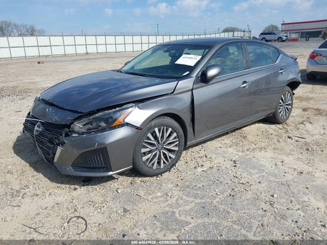 44548635 :رقم المزاد ، 1N4BL4DV3PN390687 vin ، 2023 Nissan Altima Sv Fwd مزاد بيع