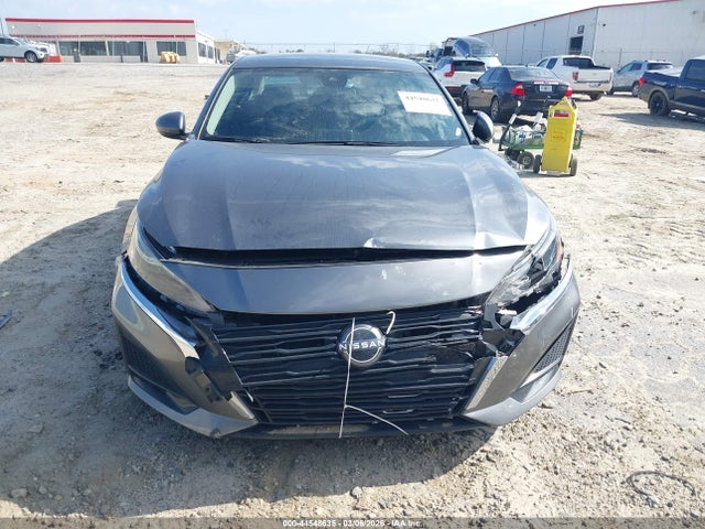44548635 :رقم المزاد ، 1N4BL4DV3PN390687 vin ، 2023 Nissan Altima Sv Fwd مزاد بيع