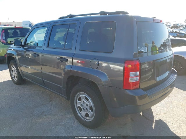 1C4NJPBA2FD401911 Jeep Patriot Sport