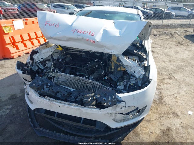 Ford FOCUS SE 2015 1FADP3K26FL204215 Image 6