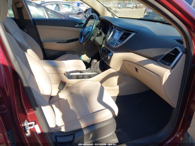2016 HYUNDAI TUCSON KM8J33A21GU076080 Photo 4
