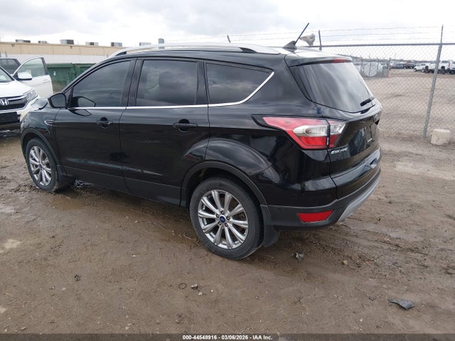 Ford Escape Titanium 2018 1FMCU9J91JUA22923 Image 3
