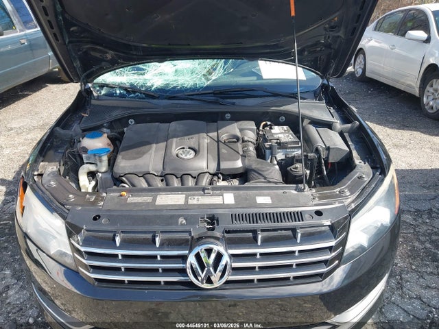 44549101 :رقم المزاد ، 1VWCH7A34DC040221 vin ، 2013 Volkswagen Passat 2.5l Sel Premium مزاد بيع