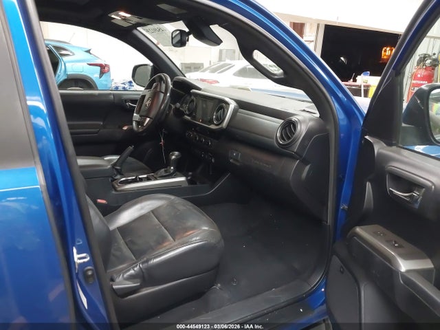 44549123 :رقم المزاد ، 3TMGZ5AN5JM148462 vin ، 2018 Toyota Tacoma Limited مزاد بيع