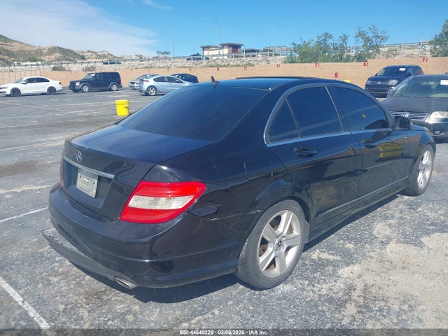 Продаж на аукціоні авто 2011 Mercedes-benz C 300 Luxury/sport, vin: WDDGF5EB4BF657300, номер лоту: 44549225