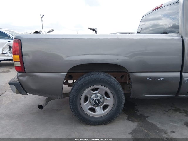 44549243 :رقم المزاد ، 2GTEC19T3X1528968 vin ، 1999 Gmc Sierra 1500 Sle مزاد بيع