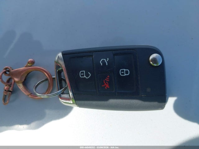 Продажа на аукционе авто 2018 Volkswagen Tiguan 2.0t Se/2.0t Sel, vin: 3VV3B7AX8JM020525, номер лота: 44549252