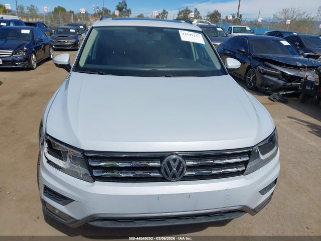 Продажа на аукционе авто 2018 Volkswagen Tiguan 2.0t Se/2.0t Sel, vin: 3VV3B7AX8JM020525, номер лота: 44549252