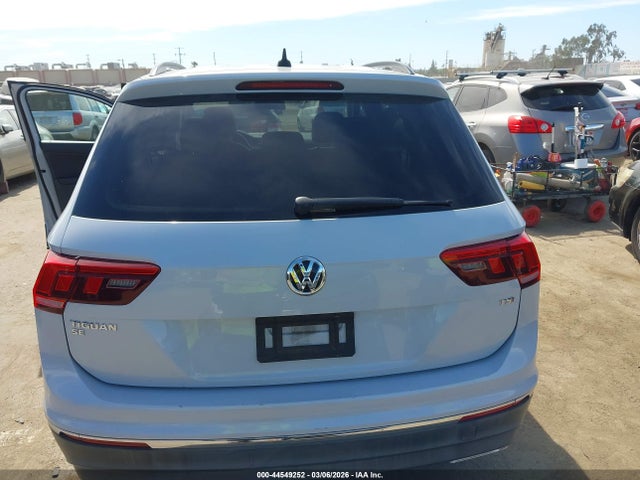 Продажа на аукционе авто 2018 Volkswagen Tiguan 2.0t Se/2.0t Sel, vin: 3VV3B7AX8JM020525, номер лота: 44549252
