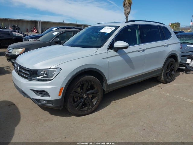 Продажа на аукционе авто 2018 Volkswagen Tiguan 2.0t Se/2.0t Sel, vin: 3VV3B7AX8JM020525, номер лота: 44549252