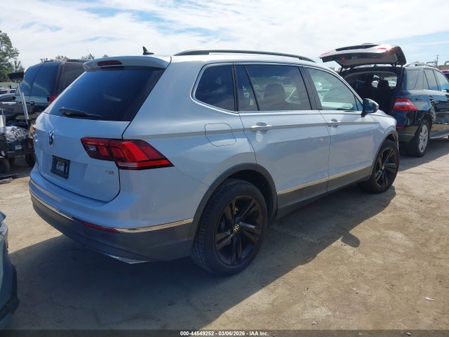 Продажа на аукционе авто 2018 Volkswagen Tiguan 2.0t Se/2.0t Sel, vin: 3VV3B7AX8JM020525, номер лота: 44549252