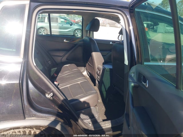 WVGTV7AX1HK013743 Volkswagen Tiguan 2.0t Sport