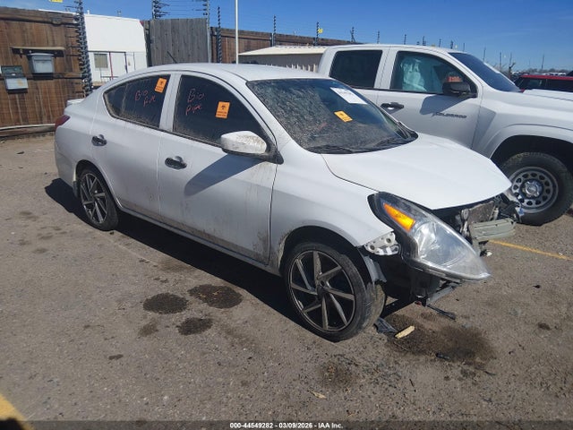 2018 3N1CN7APXJL842533 main image