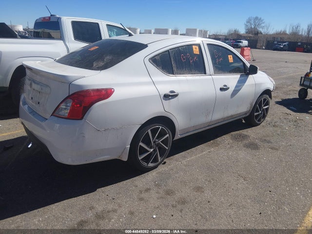 Nissan Versa 1.6 S+ 2018 3N1CN7APXJL842533 Image 4