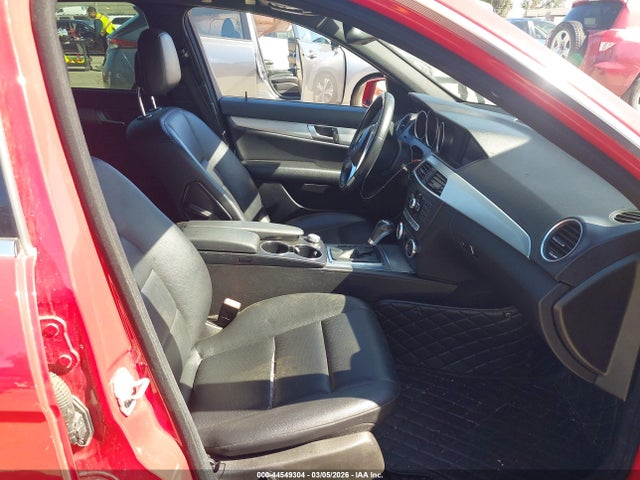 44549304 :رقم المزاد ، WDDGF4HB0CA638554 vin ، 2012 Mercedes-benz C 250 Sport مزاد بيع