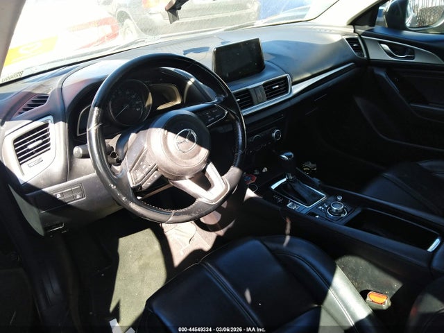 3MZBN1V39JM245474 Mazda Mazda3 Touring