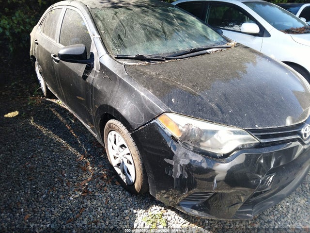 Toyota COROLLA LE 2015 5YFBURHE5FP224008 главное изображение