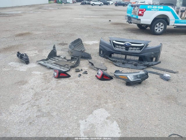44549388 :رقم المزاد ، 4S4BTADC8N3122908 vin ، 2022 Subaru Outback Premium مزاد بيع