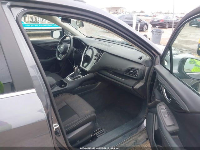 44549388 :رقم المزاد ، 4S4BTADC8N3122908 vin ، 2022 Subaru Outback Premium مزاد بيع