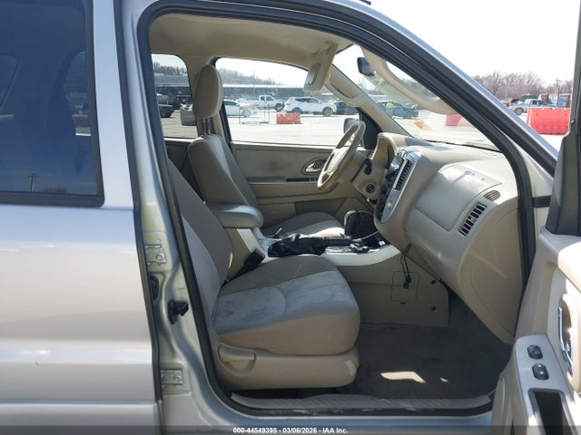 2005 MERCURY MARINER 4M2YU56Z45DJ31713 Photo 4