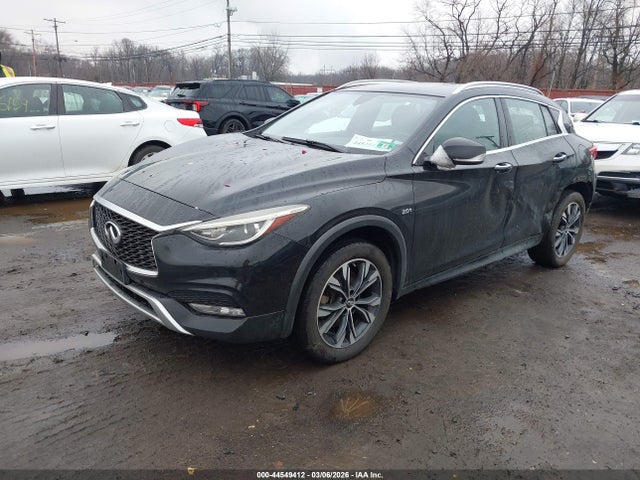 2018 INFINITI QX30 SJKCH5CR3JA056780 Photo 1