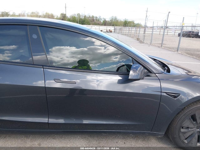 2024 Tesla Model 3 Long Range Dual Motor All-wheel Drive მანქანა იყიდება აუქციონზე, vin: 5YJ3E1EB7RF717248, აუქციონის ნომერი: 44549426