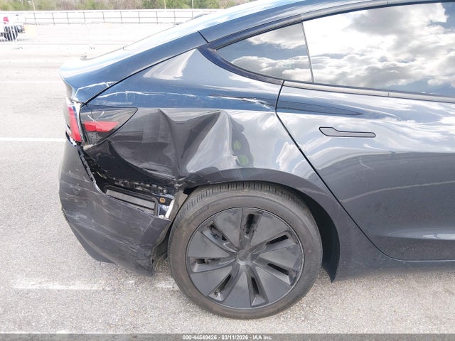 2024 Tesla Model 3 Long Range Dual Motor All-wheel Drive მანქანა იყიდება აუქციონზე, vin: 5YJ3E1EB7RF717248, აუქციონის ნომერი: 44549426