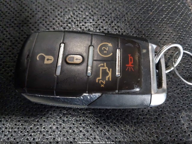 2019 RAM 1500 1C6SRFDT8KN756744 Photo 10