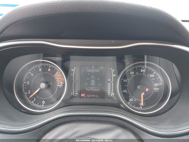 2019 Jeep Cherokee Altitude Fwd მანქანა იყიდება აუქციონზე, vin: 1C4PJLLX0KD302714, აუქციონის ნომერი: 44549463