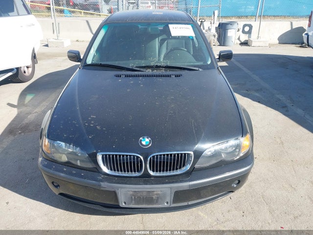 2002 Bmw 325i მანქანა იყიდება აუქციონზე, vin: WBAET37422NH01040, აუქციონის ნომერი: 44549506