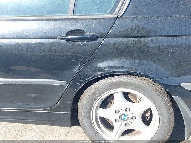 2002 Bmw 325i მანქანა იყიდება აუქციონზე, vin: WBAET37422NH01040, აუქციონის ნომერი: 44549506