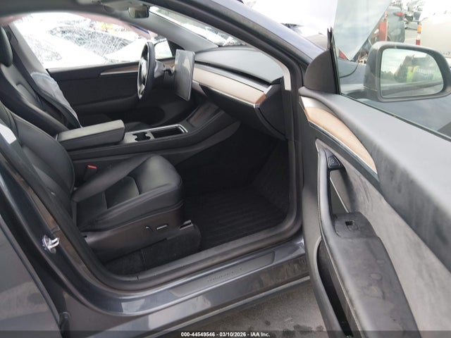2023 Tesla Model Y Awd/long Range Dual Motor All-wheel Drive მანქანა იყიდება აუქციონზე, vin: 7SAYGDEE1PF599712, აუქციონის ნომერი: 44549546