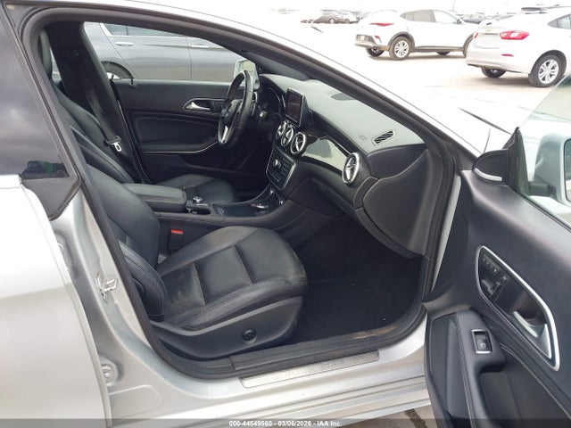 2014 MERCEDES-BENZ CLA 250 WDDSJ4EB2EN043424 Photo 4
