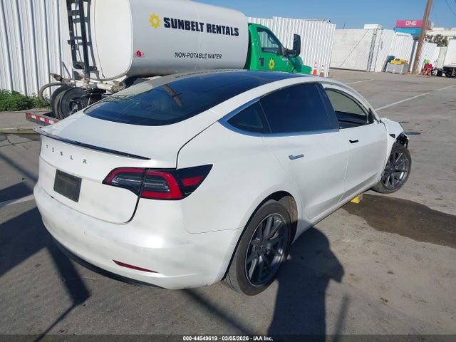 44549619 :رقم المزاد ، 5YJ3E1EA6MF941370 vin ، 2021 Tesla Model 3 Standard Range Plus Rear-wheel Drive مزاد بيع