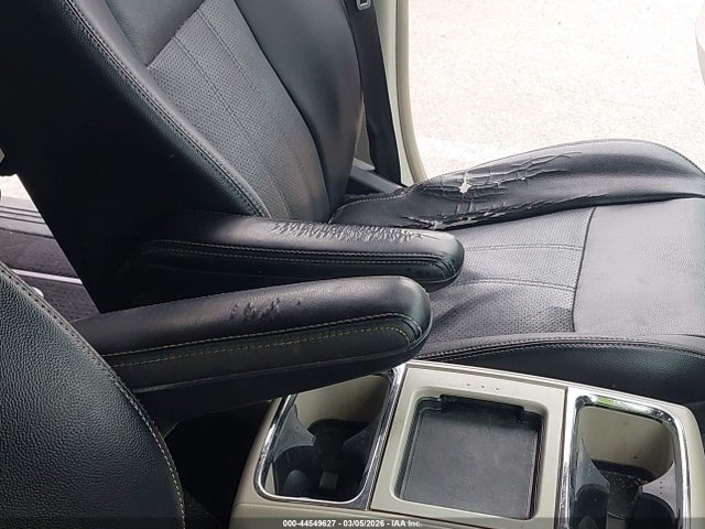 44549627 :رقم المزاد ، 2C4RC1CG3ER257437 vin ، 2014 Chrysler Town & Country Touring-l مزاد بيع