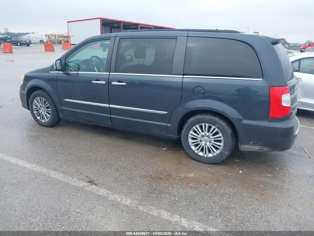 2014 CHRYSLER TOWN & COUNTRY 2C4RC1CG3ER257437 Photo 2