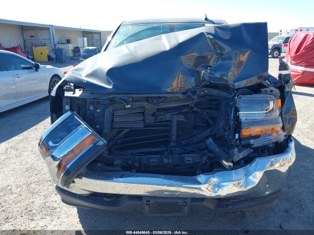 1GCVKREH1JZ269589 Chevrolet Silverado 1500 1lt