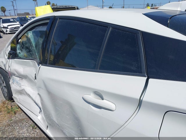 Toyota Prius Prime Le 2020 JTDKARFP3L3152887 Image 15