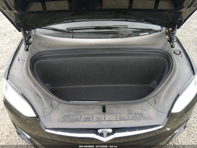 2020 Tesla Model X Performance Dual Motor All-wheel Drive მანქანა იყიდება აუქციონზე, vin: 5YJXCBE47LF297321, აუქციონის ნომერი: 44549689