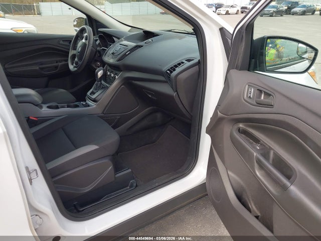 Продаж на аукціоні авто 2015 Ford Escape S, vin: 1FMCU0F7XFUC85616, номер лоту: 44549694