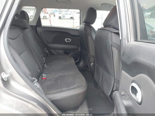 KNDJN2A29G7317746 KIA Soul